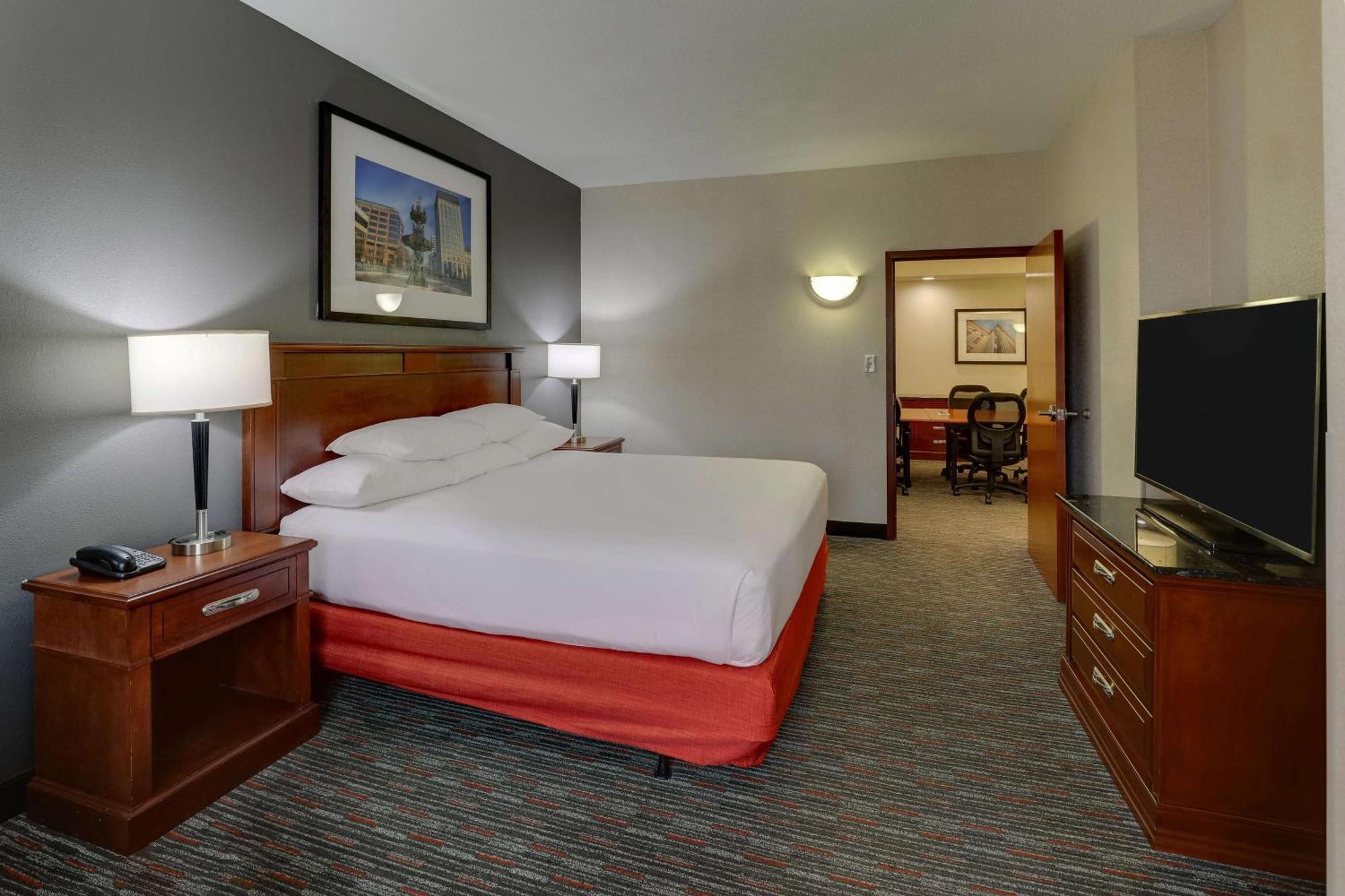 Drury Inn & Suites Montgomery Exteriör bild