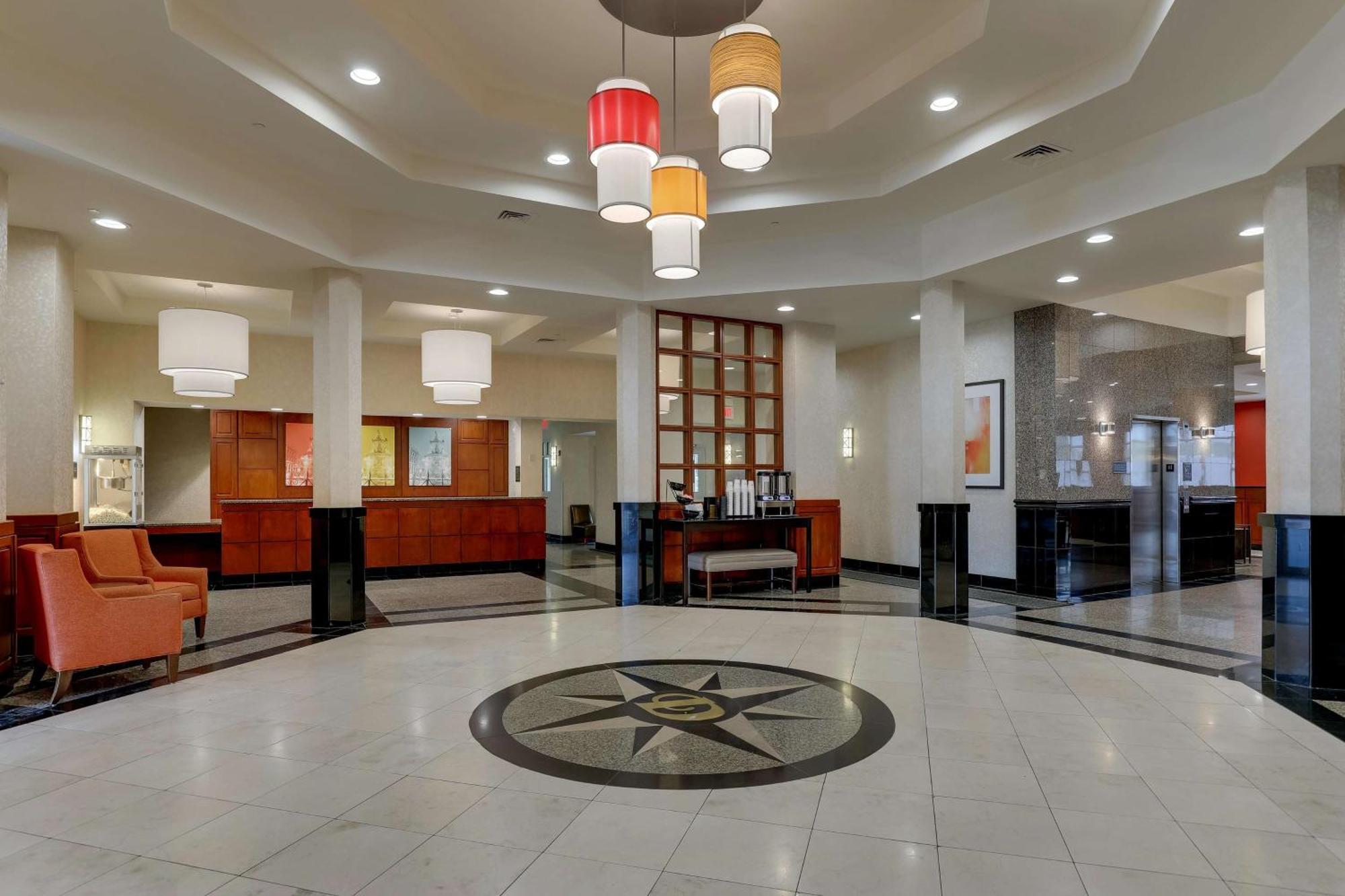 Drury Inn & Suites Montgomery Exteriör bild